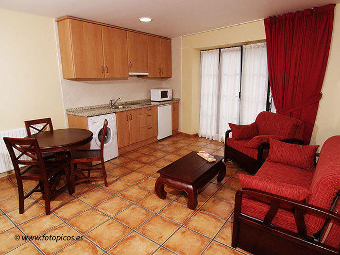 Apartamentos Villa De Cabrales Las Arenas Zimmer foto